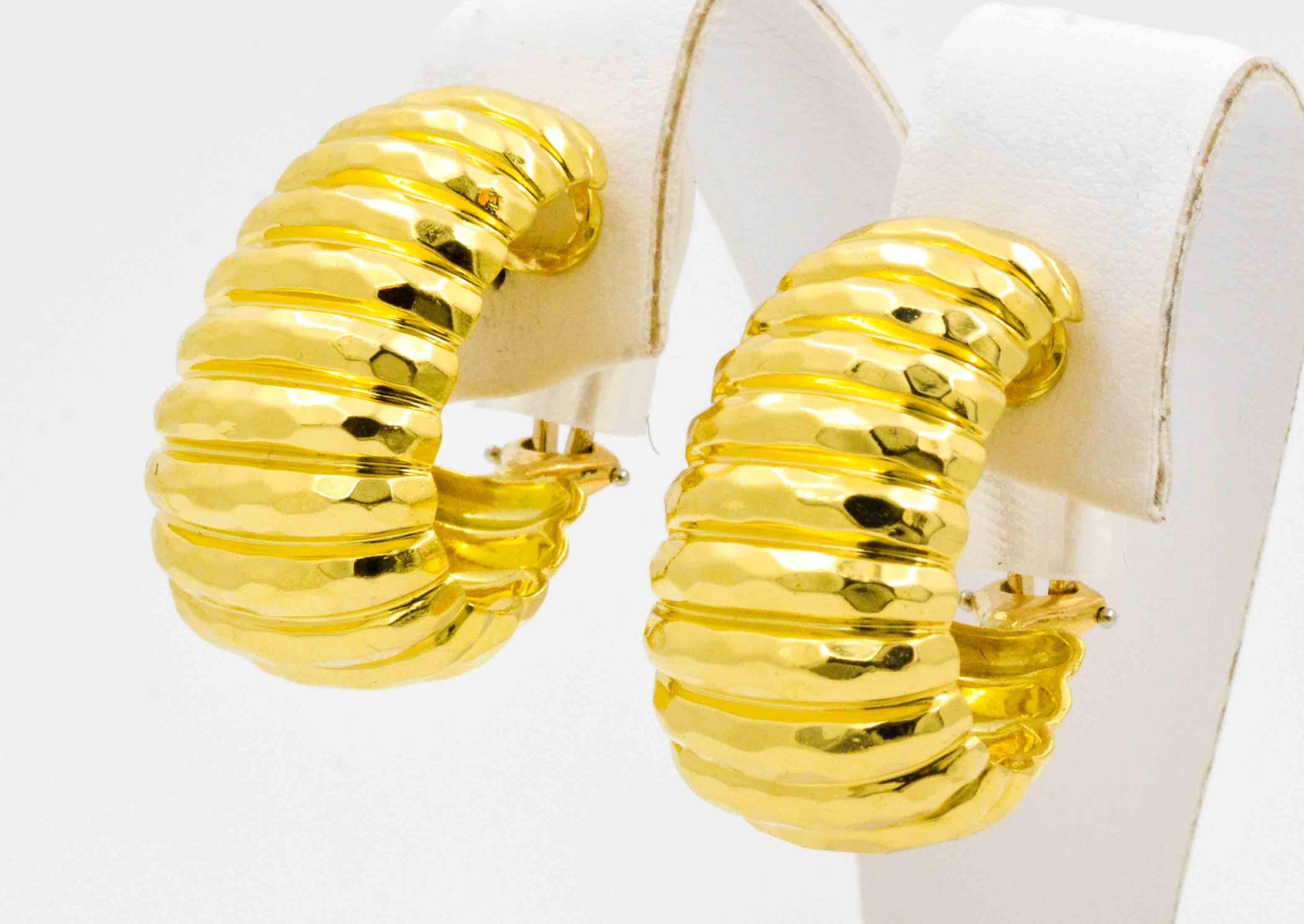 Women's Henry Dunay Domed 18 Karat Yellow Gold Earrings