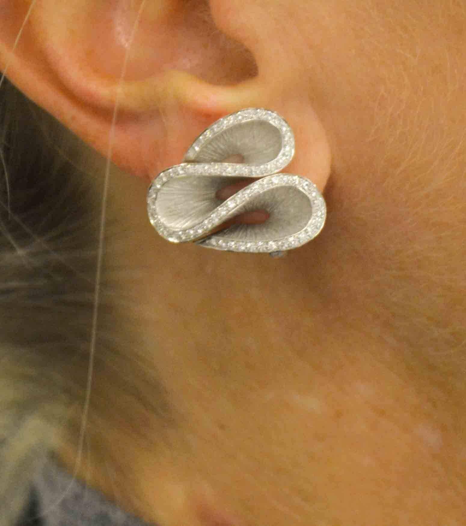 Rodney Rayner 0.76 Carat Diamond White Gold Ruffled Earrings  3