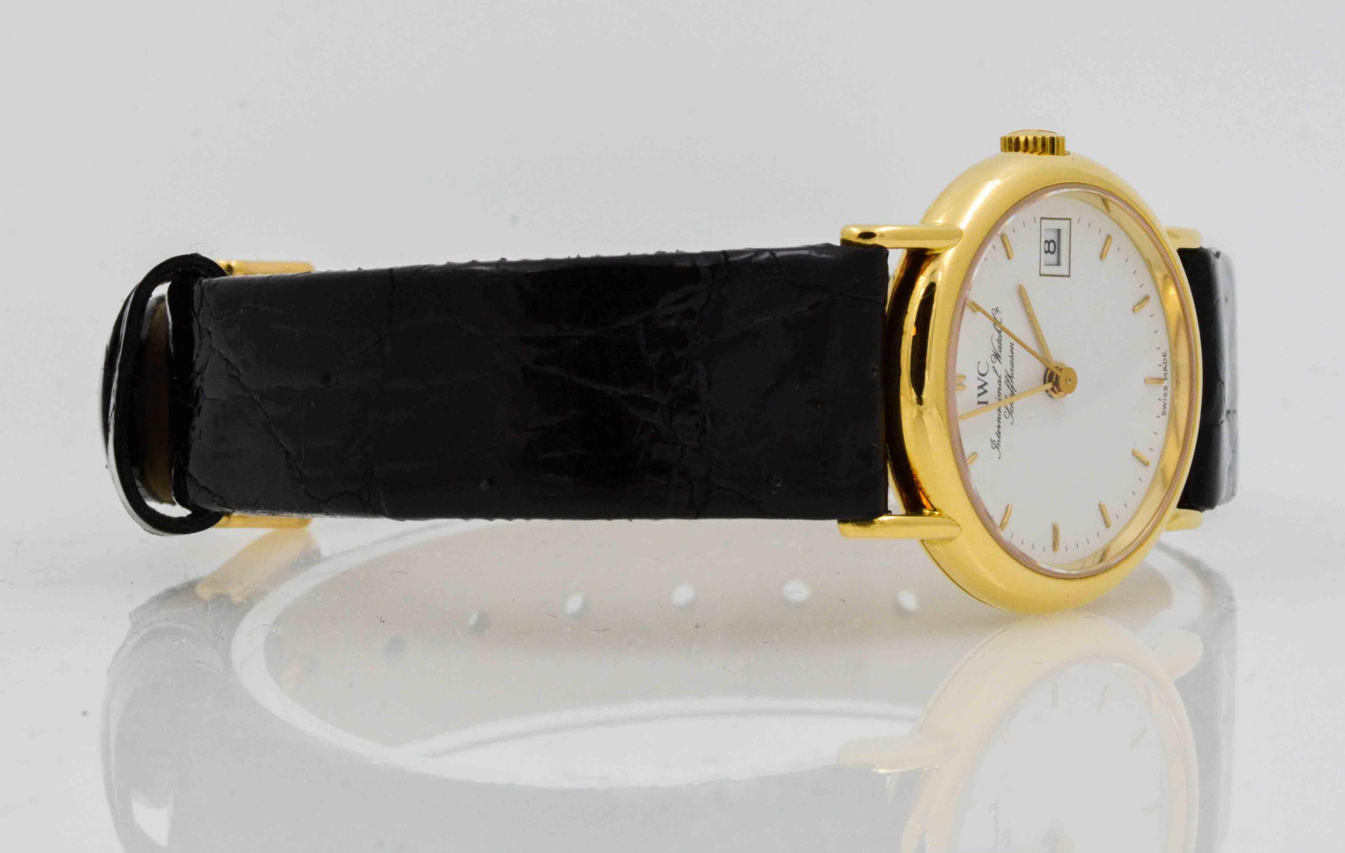 Women's IWC Schaffhausen Ladies yellow gold quartz Wristwatch