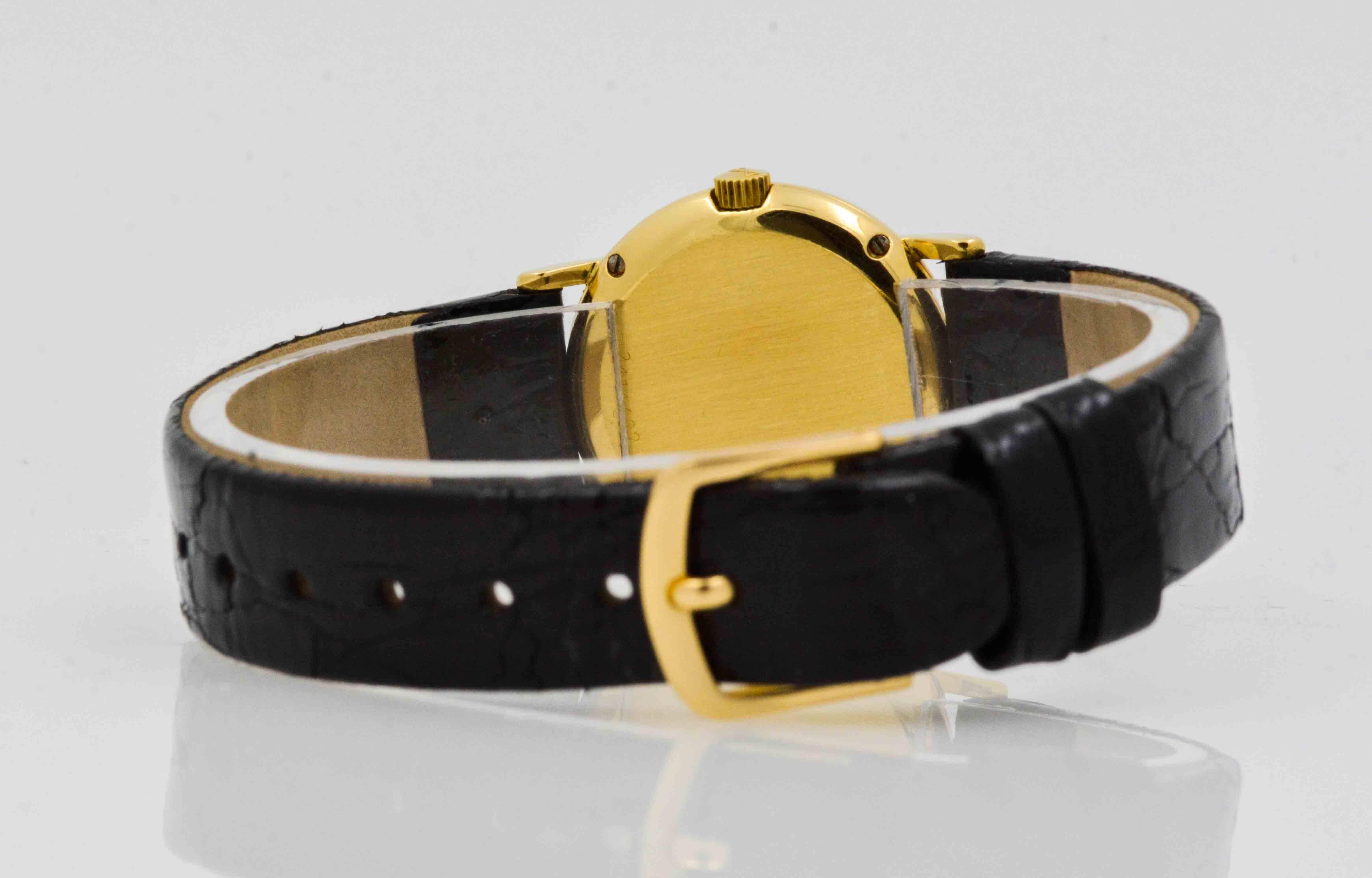 Modern IWC Schaffhausen Ladies yellow gold quartz Wristwatch