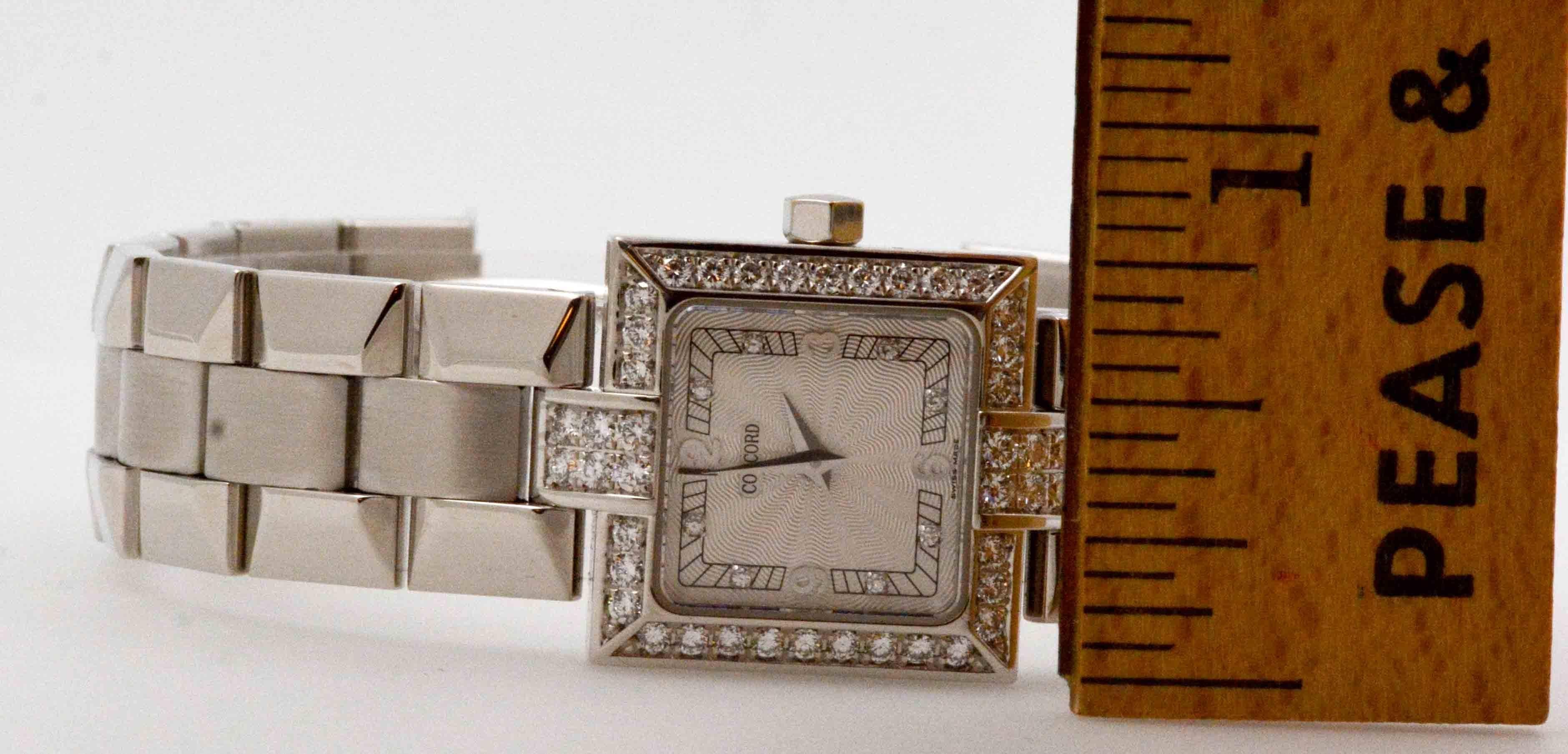 Round Cut Concord Ladies White Gold Diamond Bezel La Scala Quartz Wristwatch