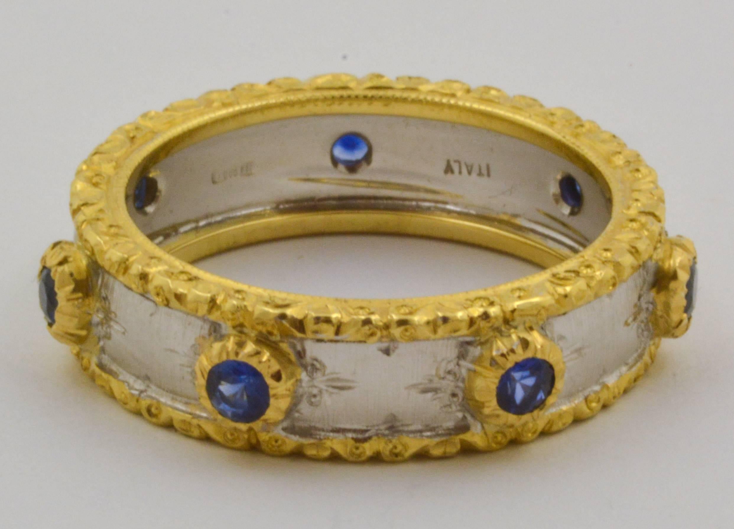 Italian Maini Gioielli Sapphire 18 Karat Gold Hand Engraved Ring In New Condition In Dallas, TX