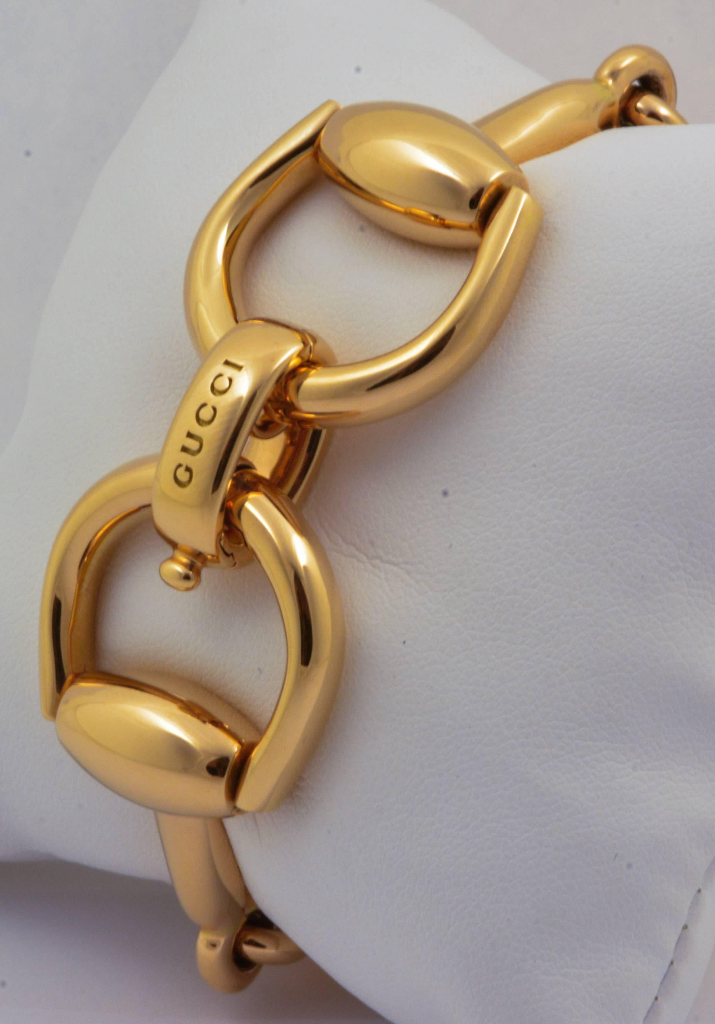 Gucci Gold Horsebit Link Bracelet In New Condition In Dallas, TX