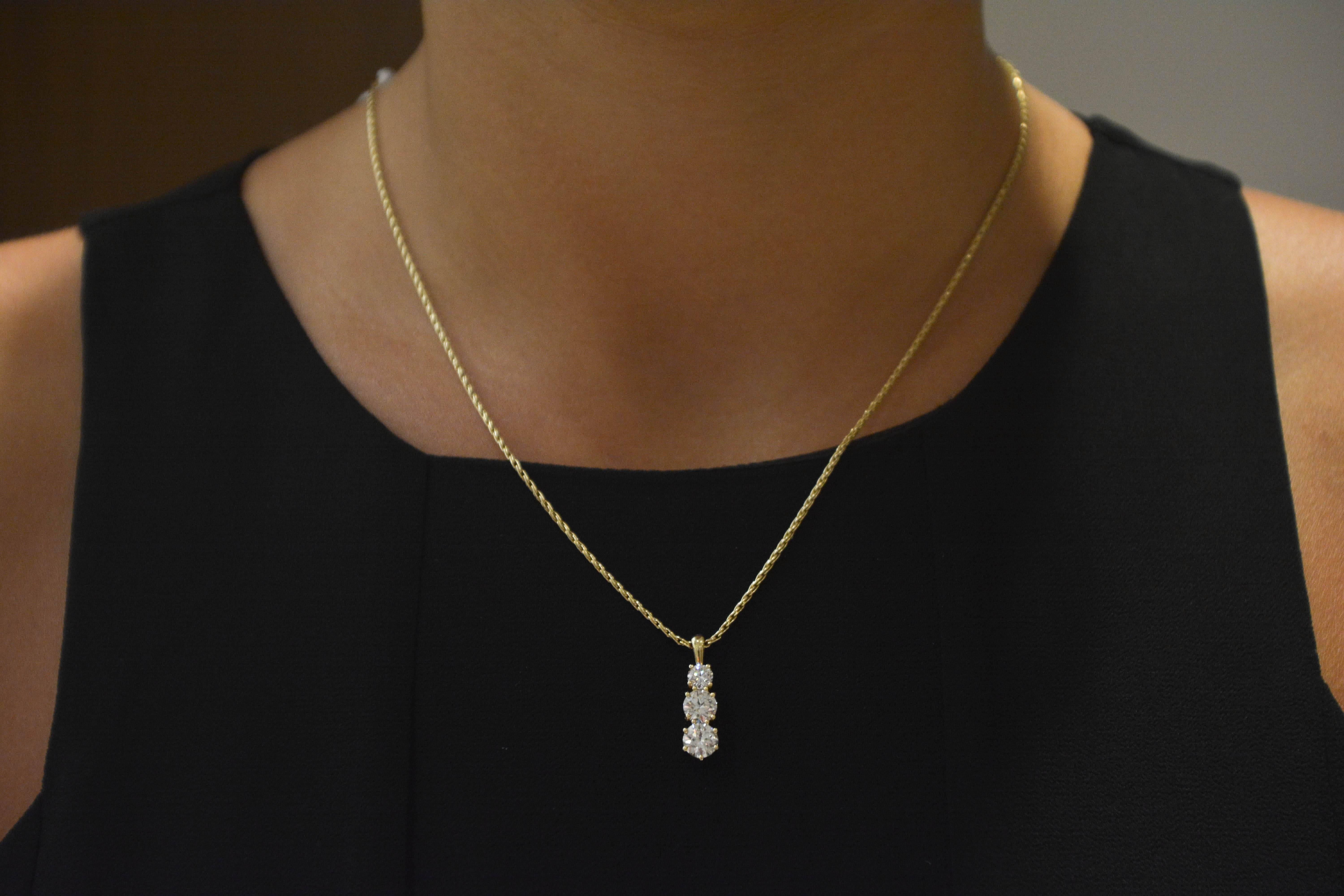 Three Diamond Gold Drop Pendant and Wheat Chain Necklace In Excellent Condition In Dallas, TX