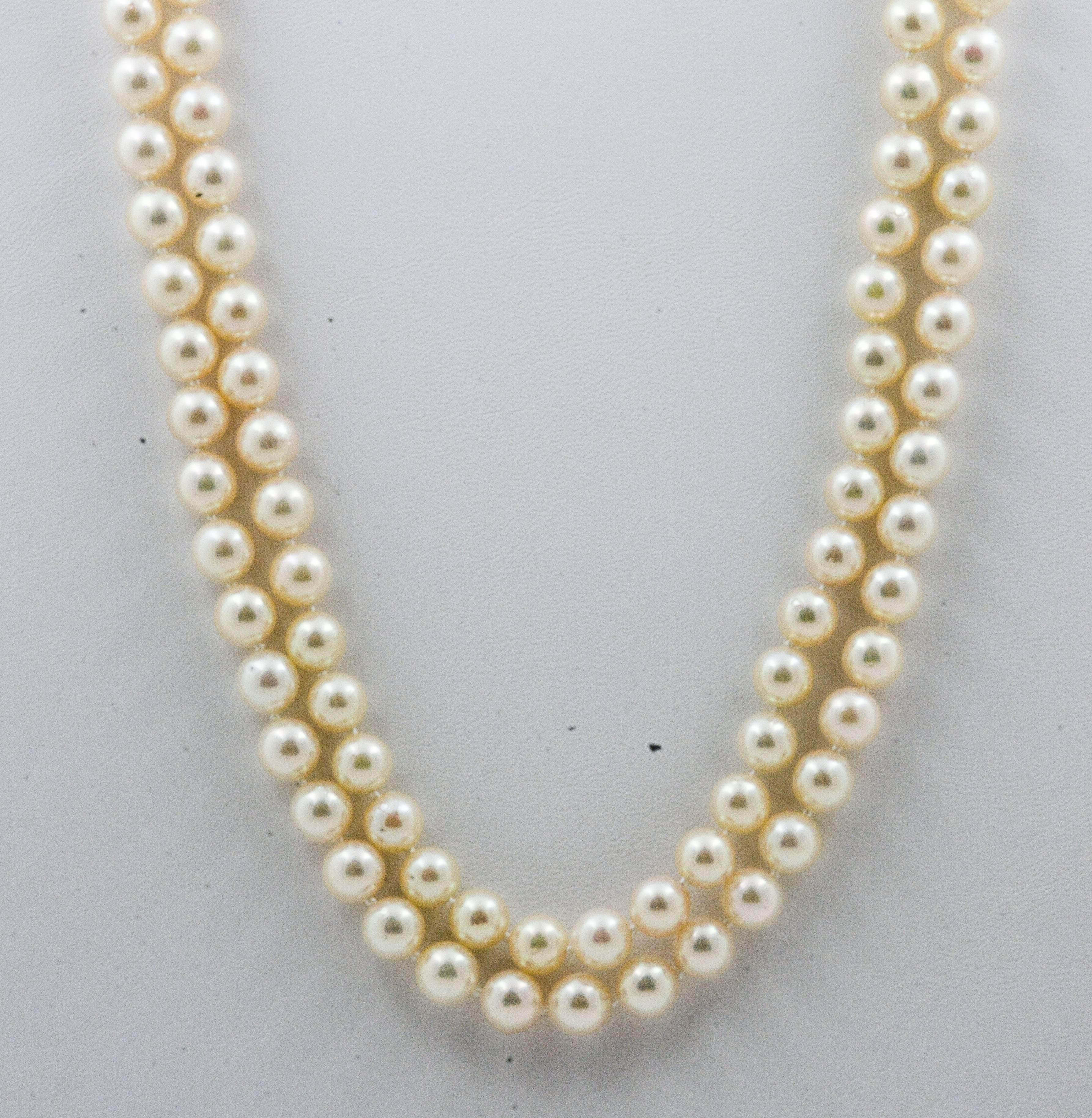 pearl necklace with bow clasp