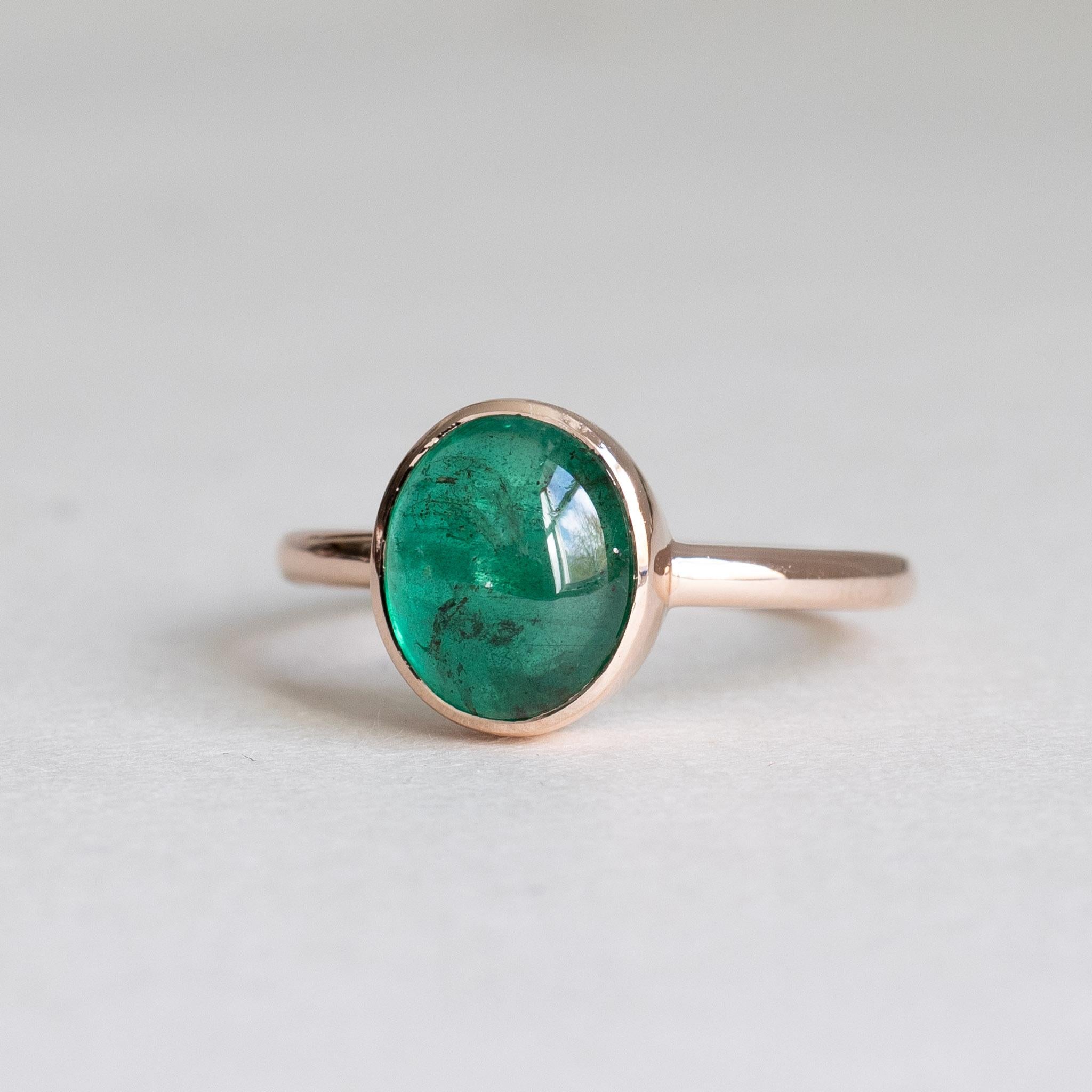 Anello 14K con smeraldo ovale da 2,7 carati In condizioni Nuovo in vendita a Wallingford, CT