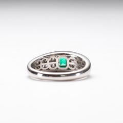 Bague en platine avec émeraude et diamant : bijou d'occasion de 0,40 carat, taille 6,25