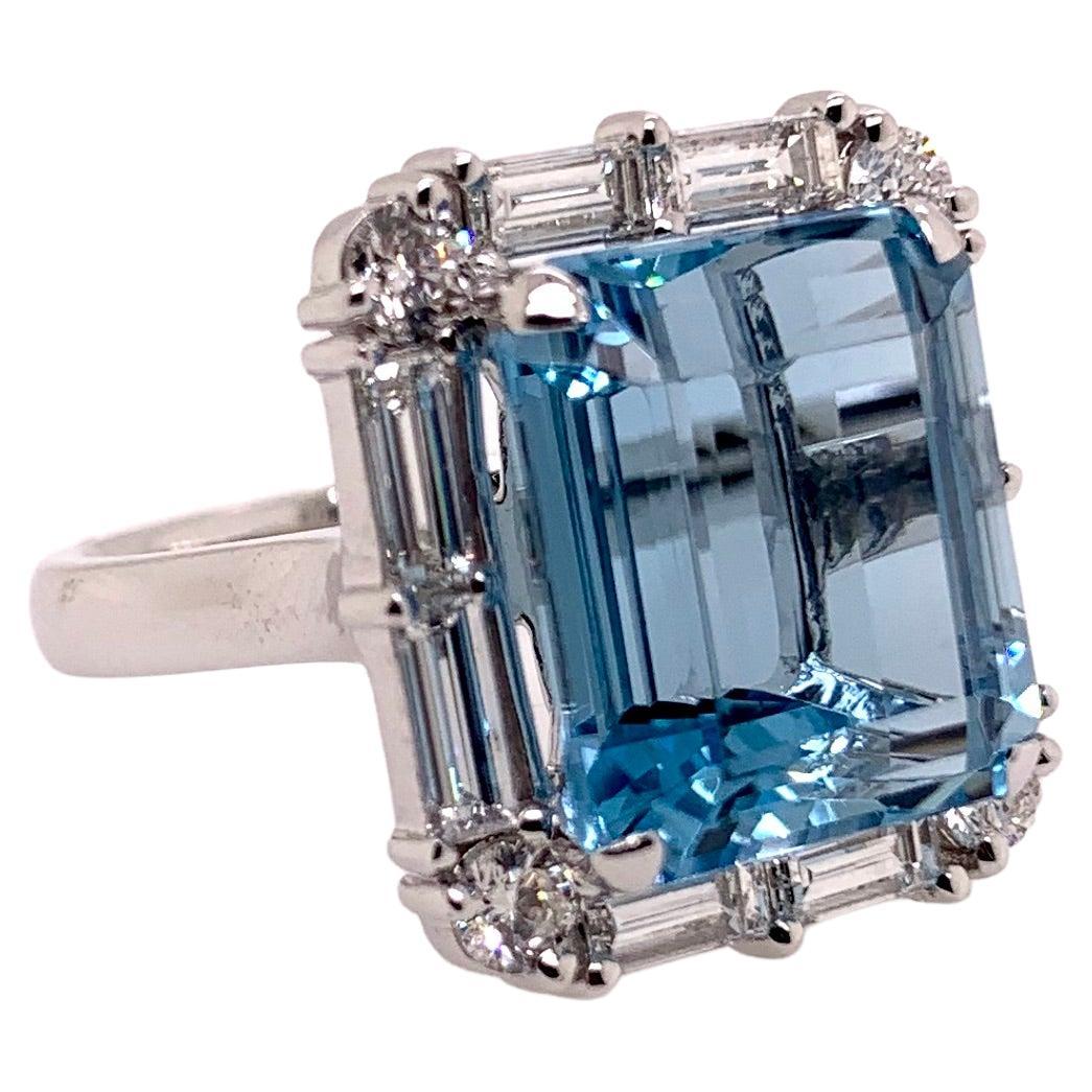 Platinum Aquamarine Diamond Cocktail Ring In New Condition For Sale In Carrollton, TX