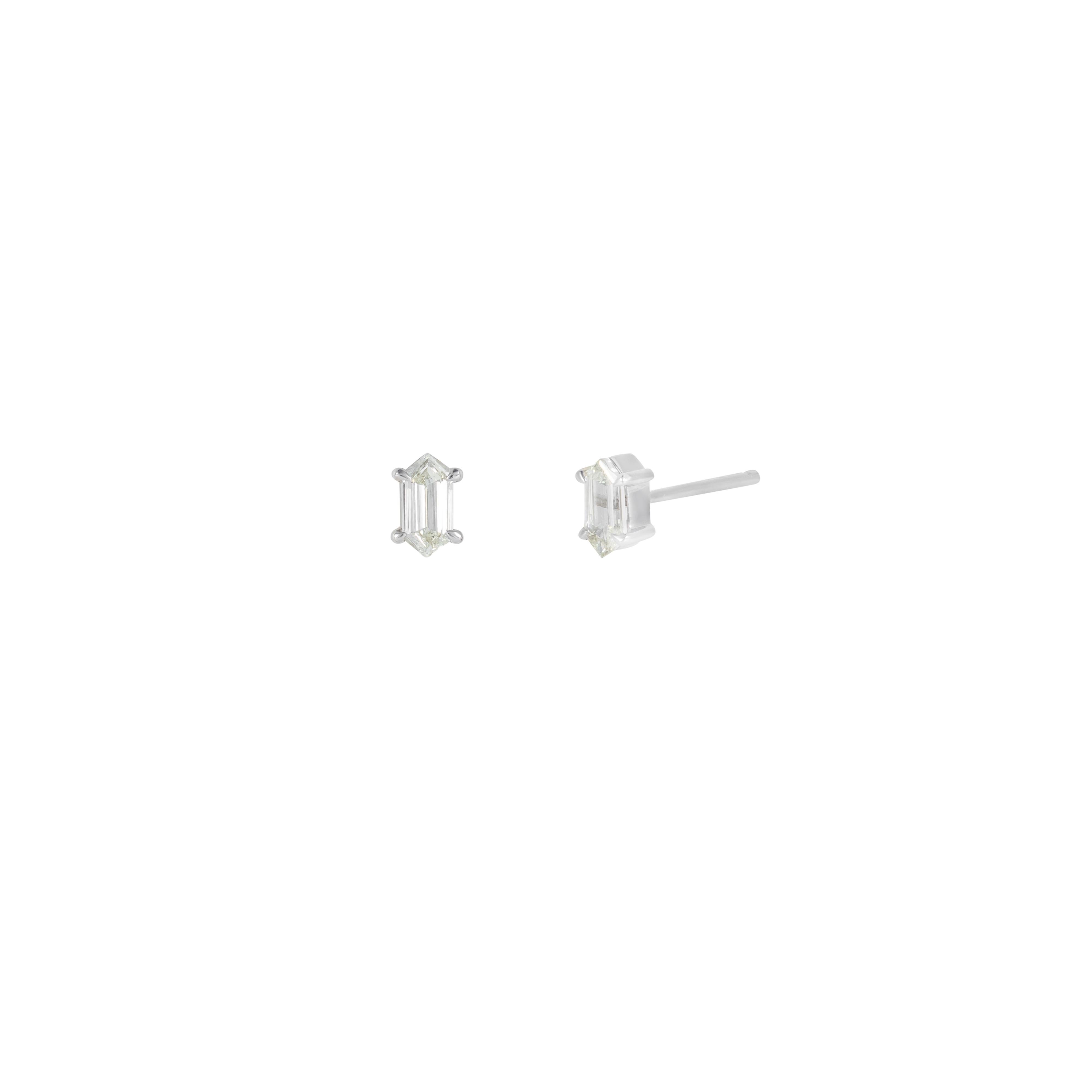 Taille brillant Boucles d'oreilles en or 18 carats 0,7 carat avec diamant en vente