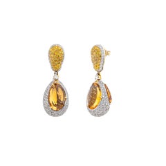 Pendientes de cóctel con topacio dorado de talla ovalada y diamantes blancos, en forma de racimo, de oro de 18 quilates