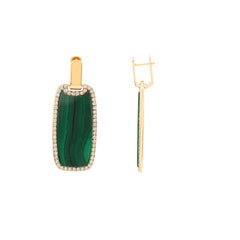 Pendientes contemporáneos rectangulares con malaquita y halo de diamantes, en oro amarillo de 18 quilates