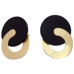 Onyx Disc and Gold Interlocking Clip-on Earrings With Posts