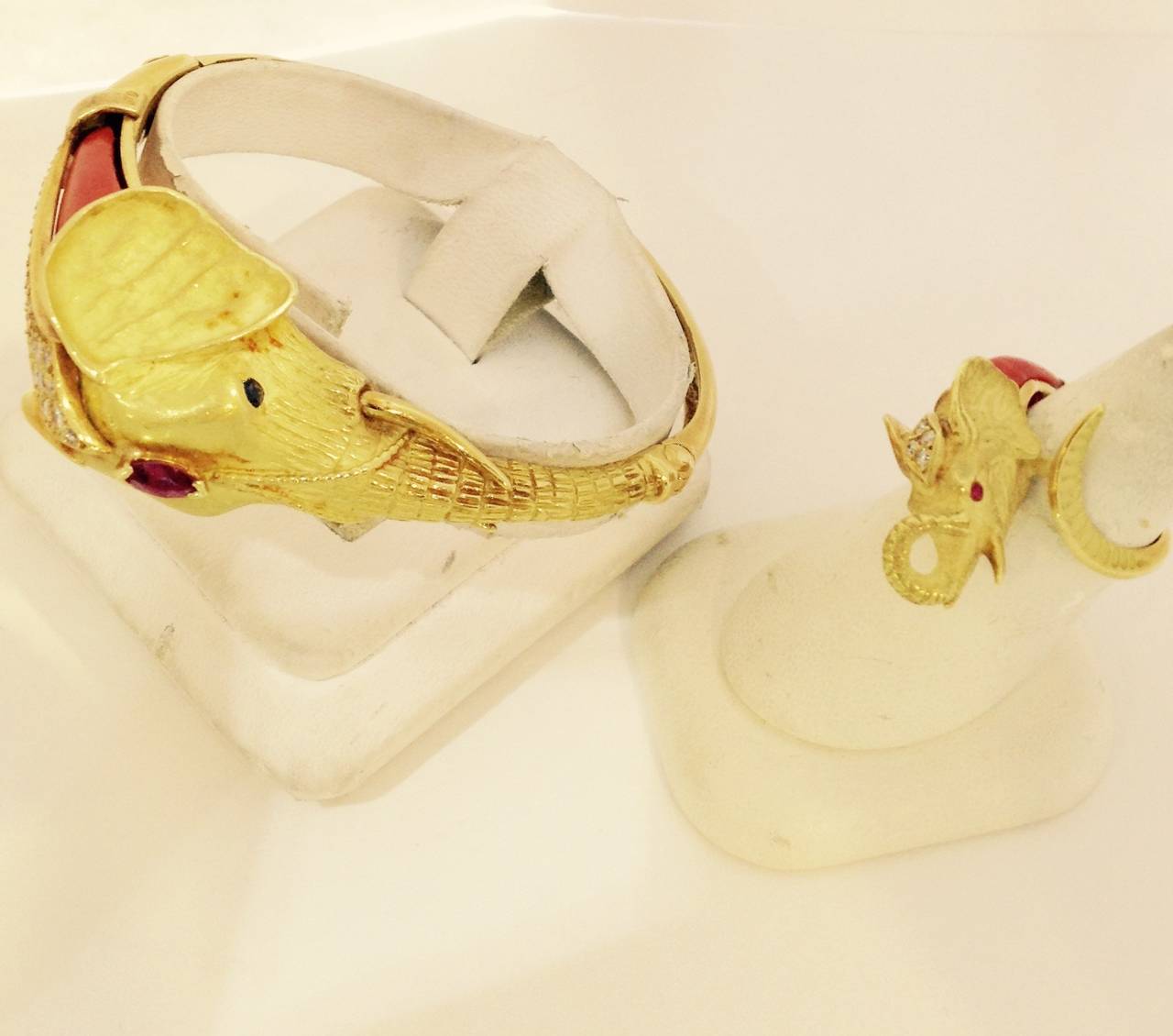 1960s Coral Diamond Gold Figural Elephant Bracelet and Ring Suite