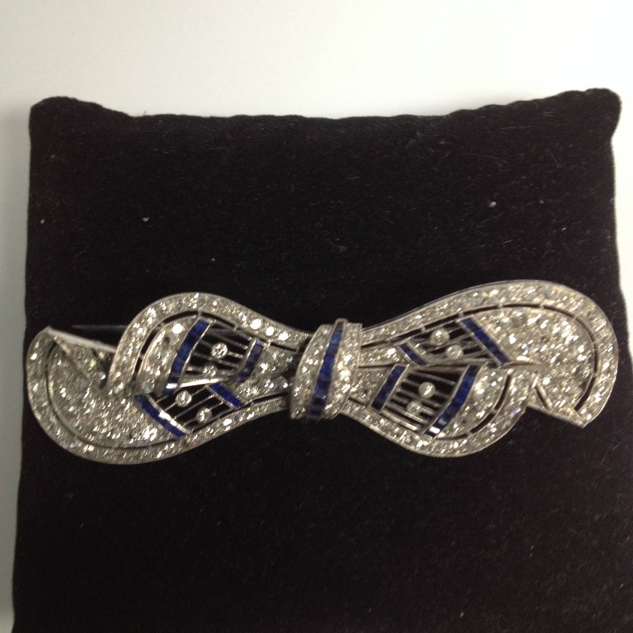 Art Deco Chic and Sophisticated Sapphire Diamond Platinum Lacy Bow Pin 2
