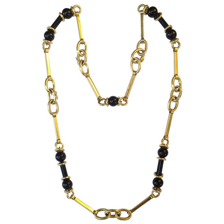 Barrel Cut Onyx and Gold Link Adjustable Length Chain Necklace For Sale