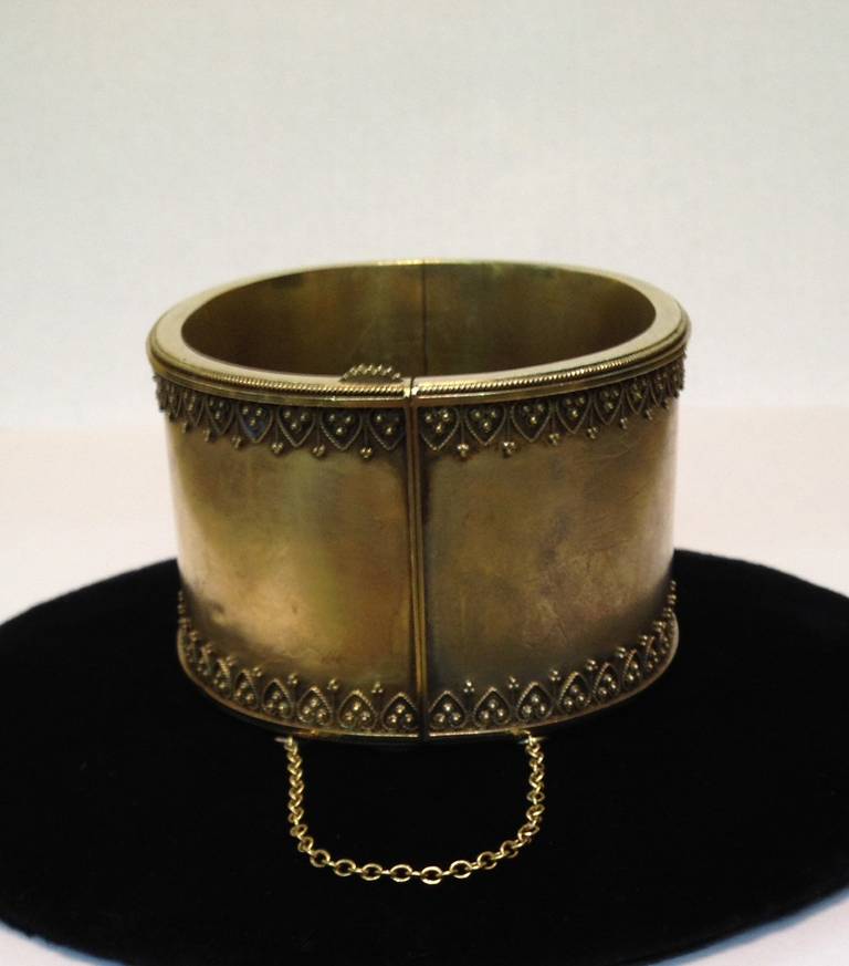 Women's 1890's Victorian Gold, Hinged Cuff Bangle With Filagree Trim.