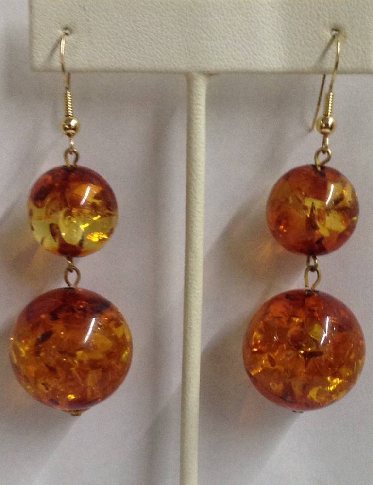 1980s Large Amber Ball Gold Earrings In Excellent Condition In New York, NY