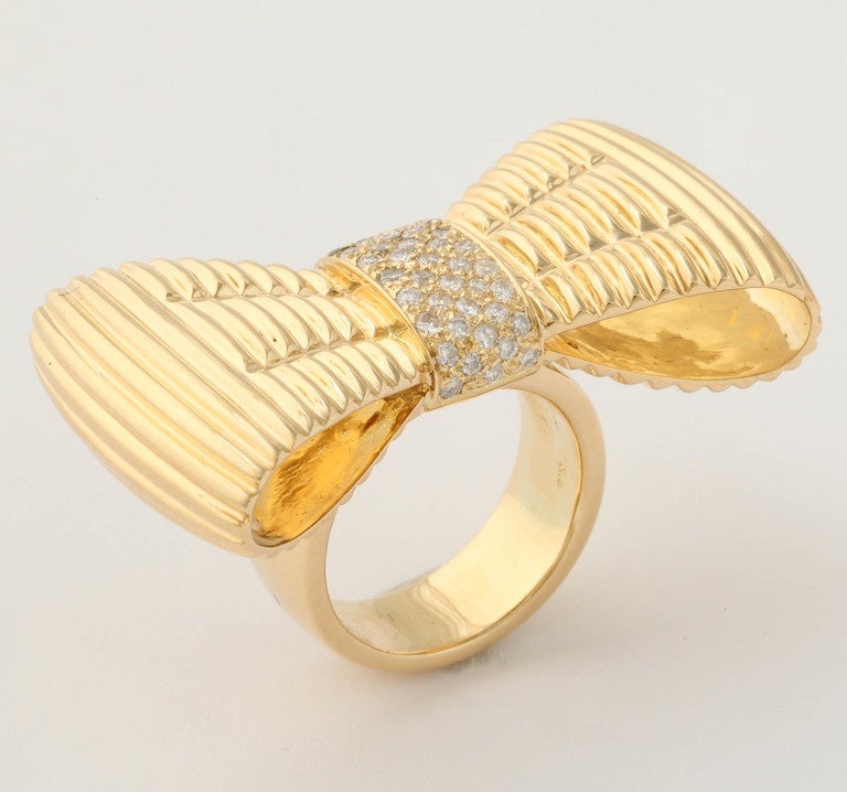 1980's Fanciful & Chic Ridged Gold & Diamond Figural Bow Cocktail Ring 4