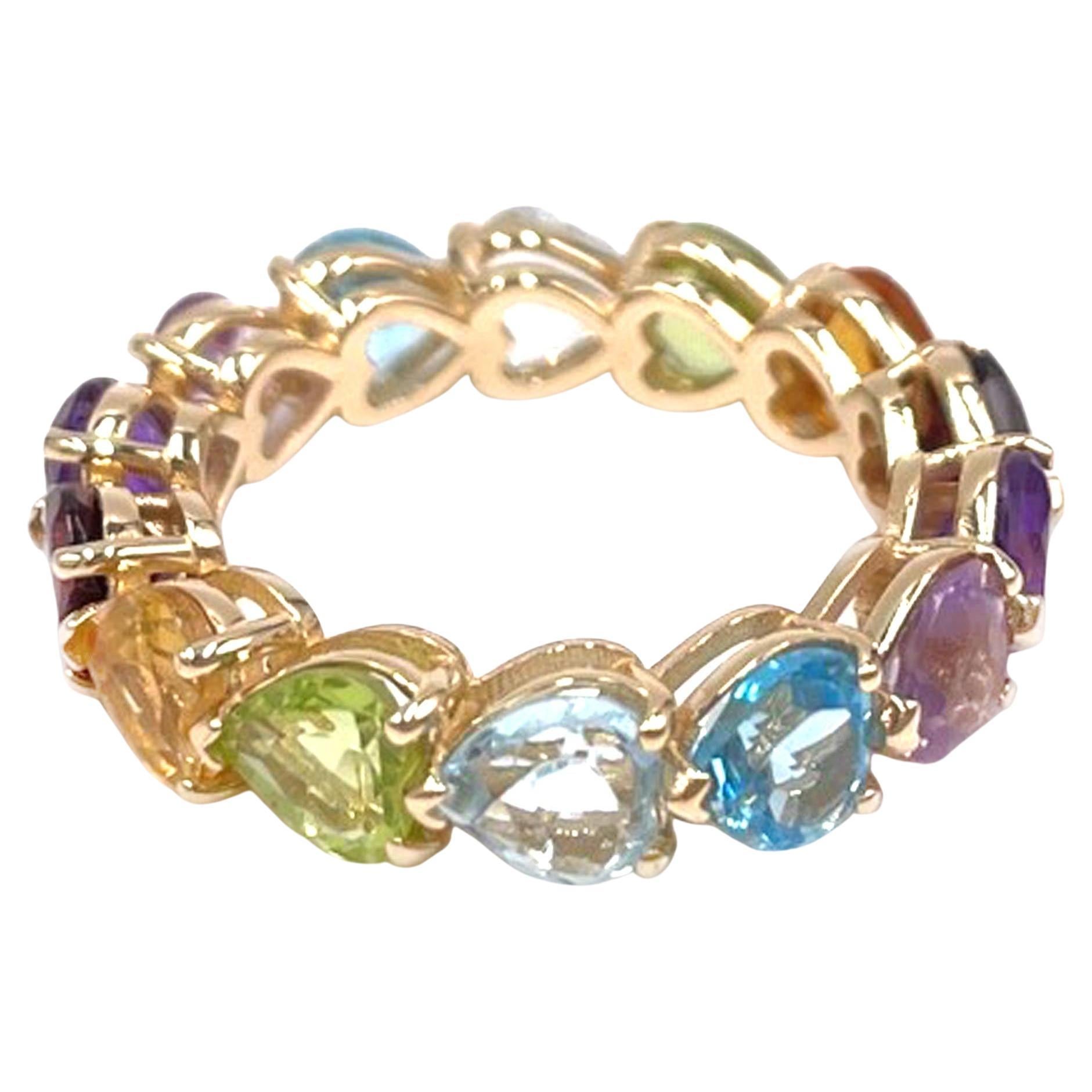 Bague d'éternité arc-en-ciel en or jaune 14 carats en forme de cœur en vente