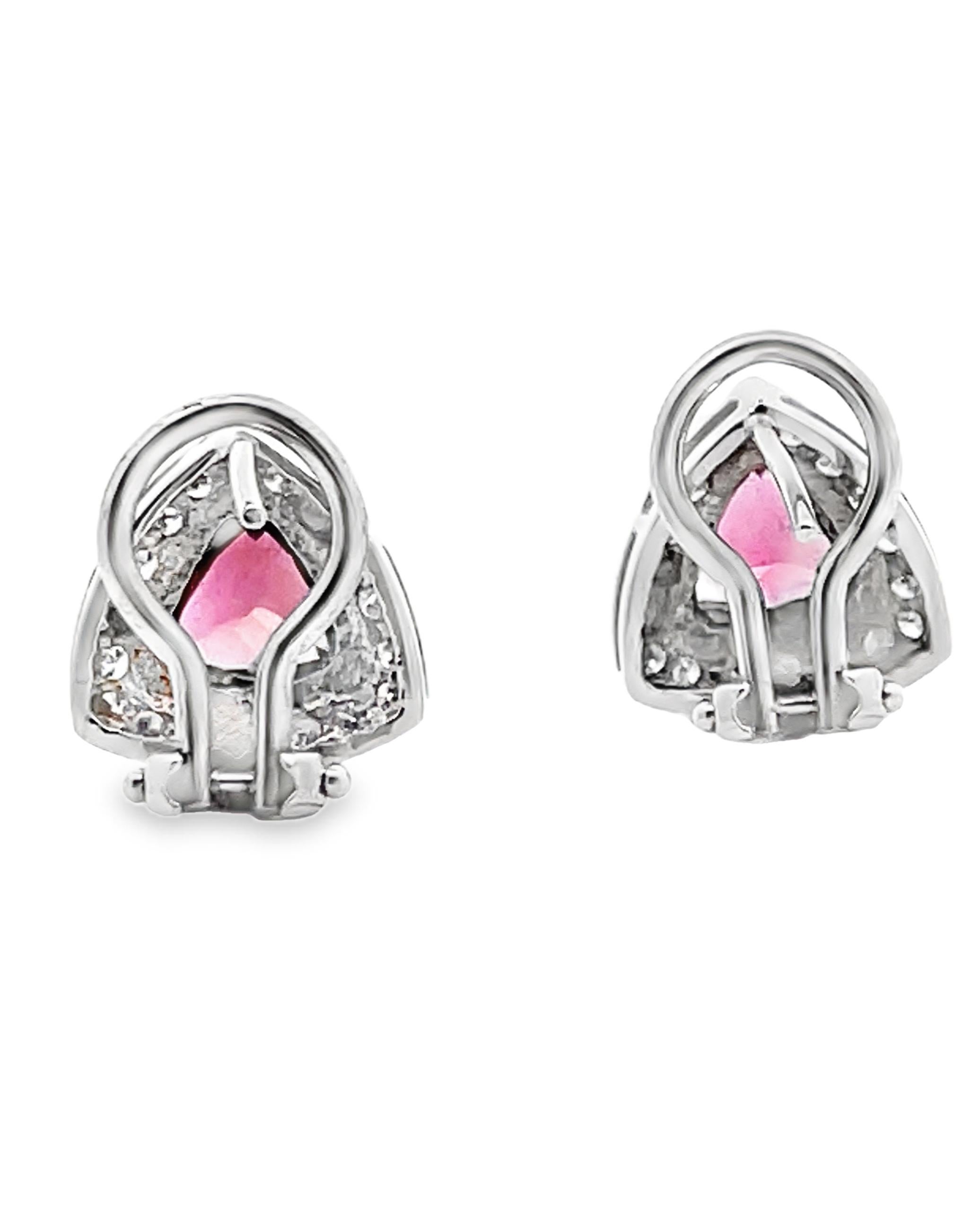 Orecchini a triangolo in tormalina rosa con diamanti a raggiera e fondello a Omega in vendita 2
