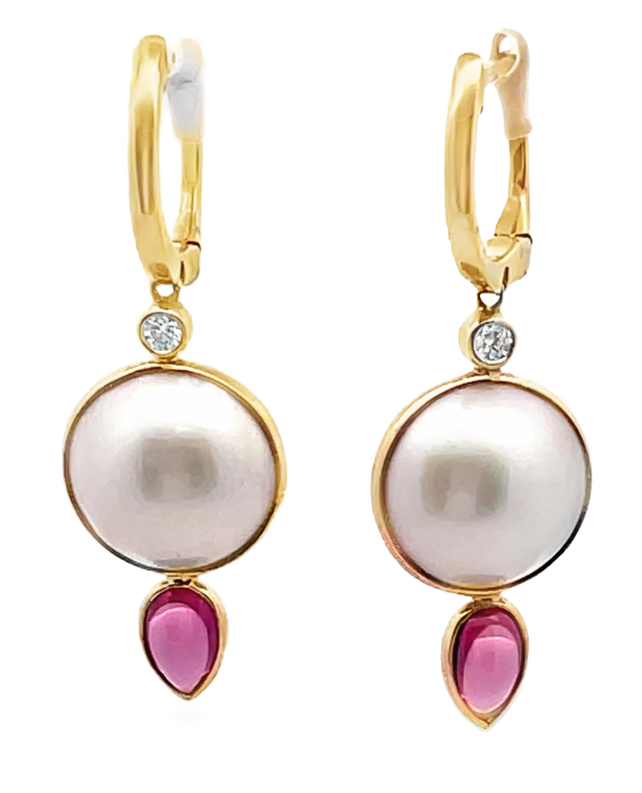 Contemporain Mabe - Pendants d'oreilles en or 14K avec perles et briolettes Rhodolite - Dos à charnière en vente