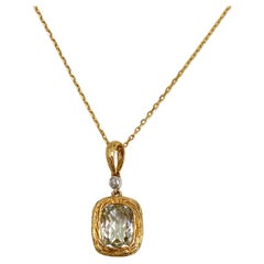 Grüne Amethyst-Anhänger-Halskette aus Gelbgold mit rundem Diamant