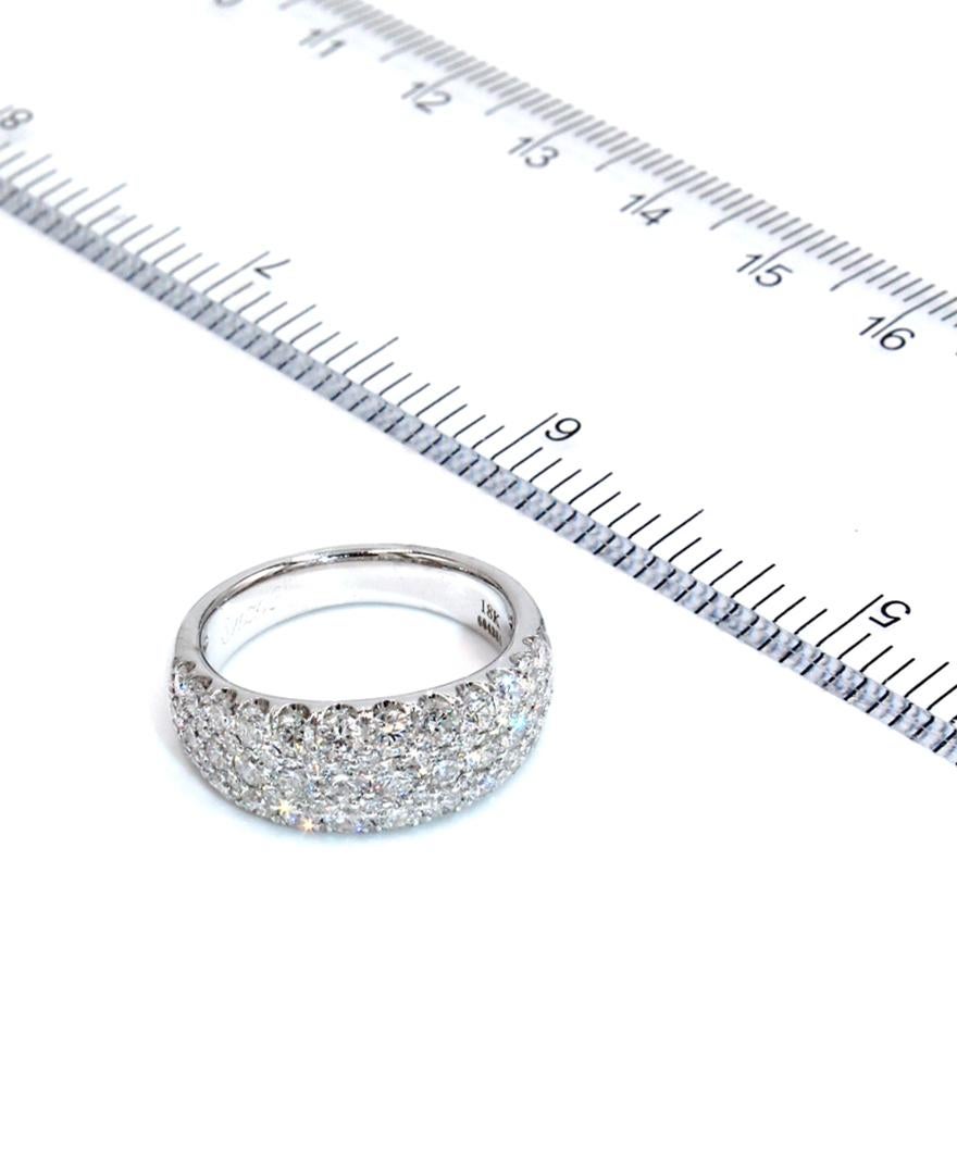Anello Simon G. con diamanti incastonati in oro bianco 18 carati in vendita 1