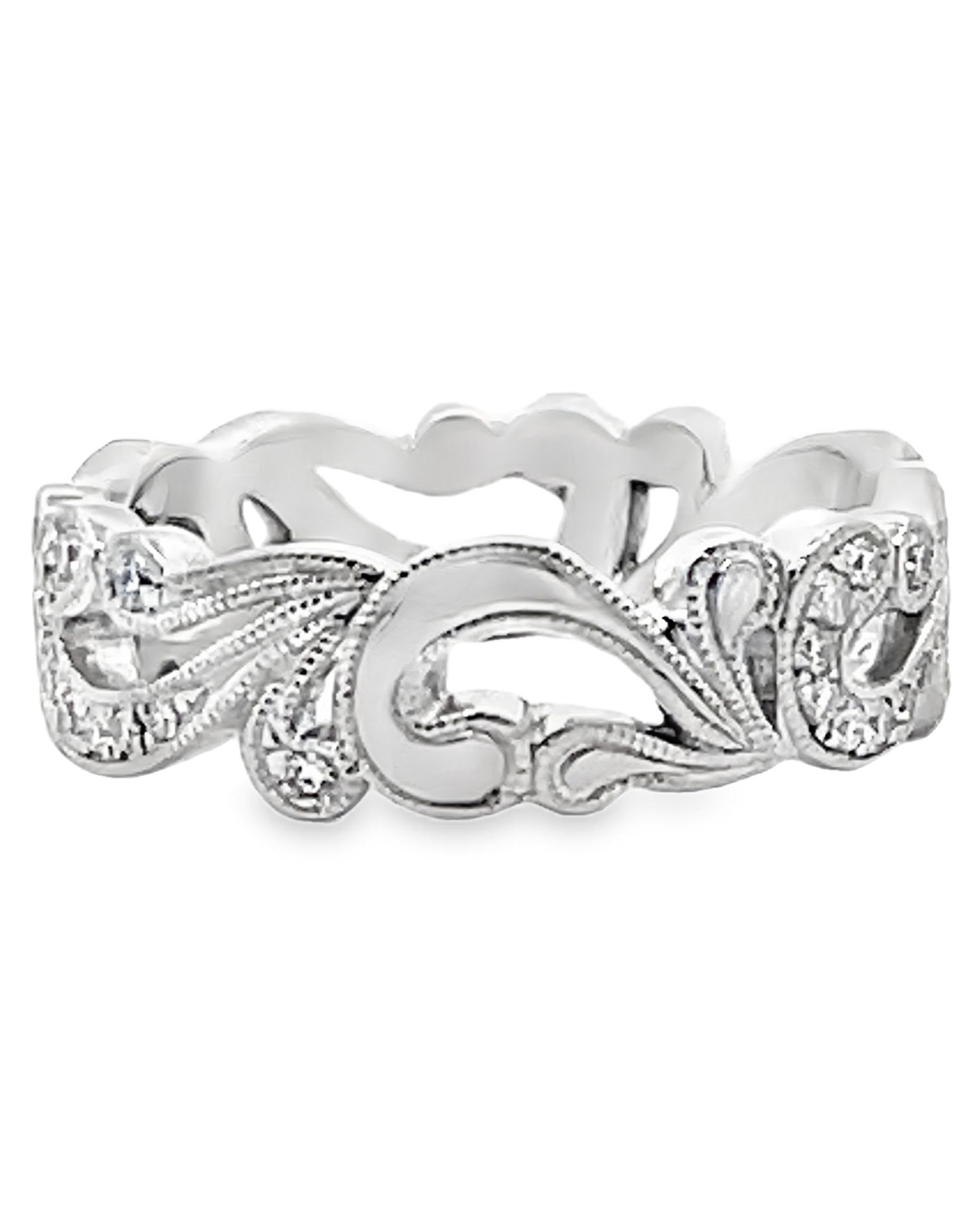 Taglio rotondo Kirk Kara SS6967-B Anello Angelique in platino inciso a mano, con filigrana e perline. in vendita