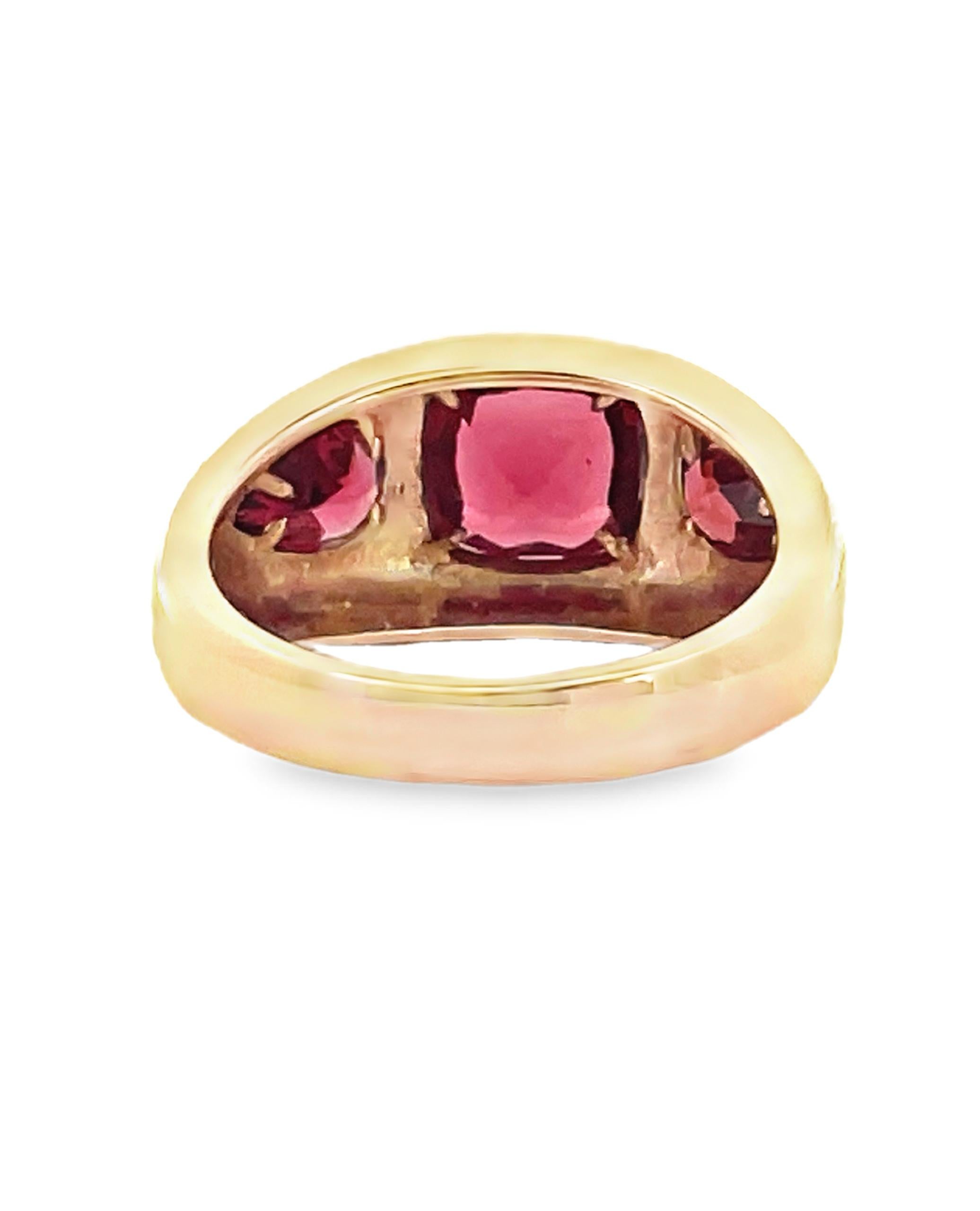 Taille mixte Bague grenat géométrique à trois pierres en or jaune 14K en vente