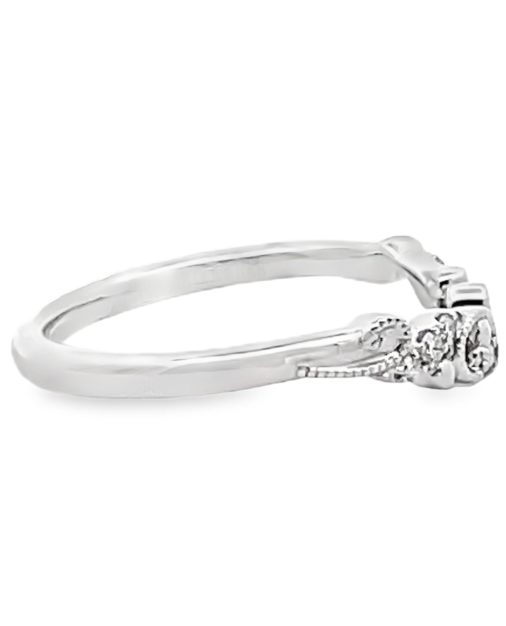Donna Kirk Kara K413-B Anello Angelique in filigrana con perline in oro bianco 14K e diamanti. in vendita