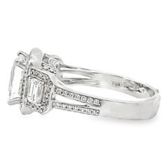Bague de fiançailles Simon G. TR484 à trois pierres, en or blanc 18 carats