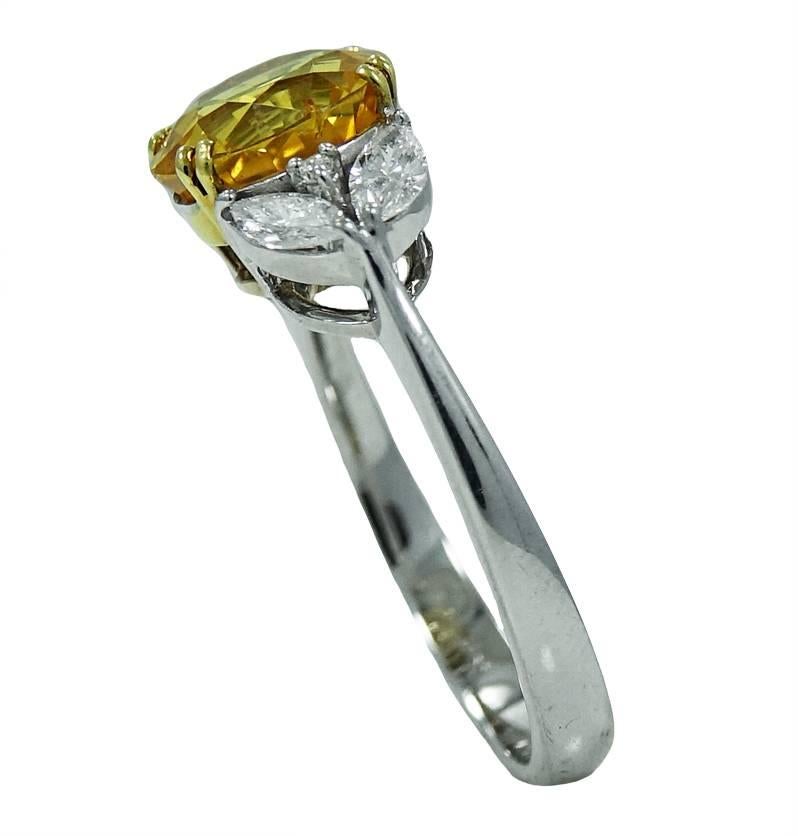 Round Cut 3.20 Carat Yellow Sapphire Diamonds White Gold Ring For Sale