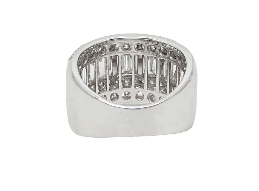 Women's 2.48 Carat Baguette Diamond and Round Diamond White Gold Ring For Sale