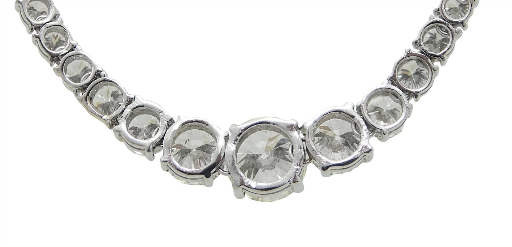 Women's 2.30 Carat Center Round Brilliant Diamond Riviera Platinum Necklace For Sale