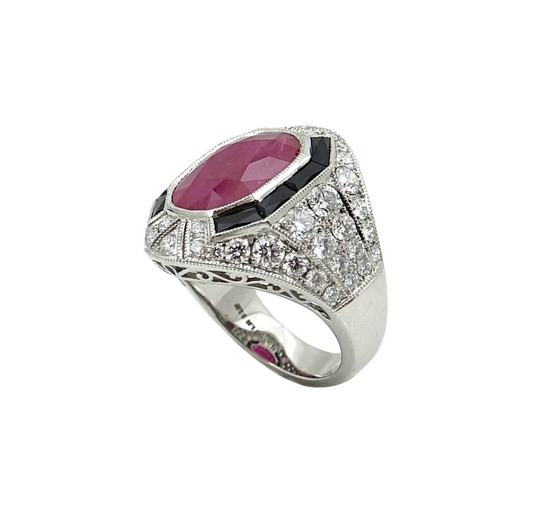 5.72 Cushion Cut Ruby, Black Onyx and Diamond Platinum Ring In New Condition For Sale In Naples, FL
