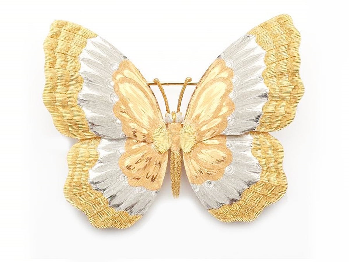 We are pleased to offer this gorgeous 18k tri-color gold Buccellati butterfly pin. This elegant piece is hand wrought in the finest Buccellati tradition using 18K rose, white and yellow gold. The entire piece features hand-etched details that make