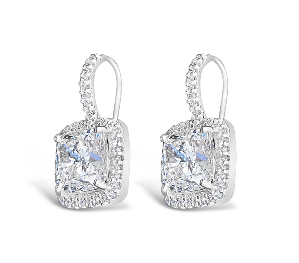 GIA Report 13.88 Carats Cushion Cut Diamonds Gold Halo Earrings In New Condition For Sale In Naples, FL