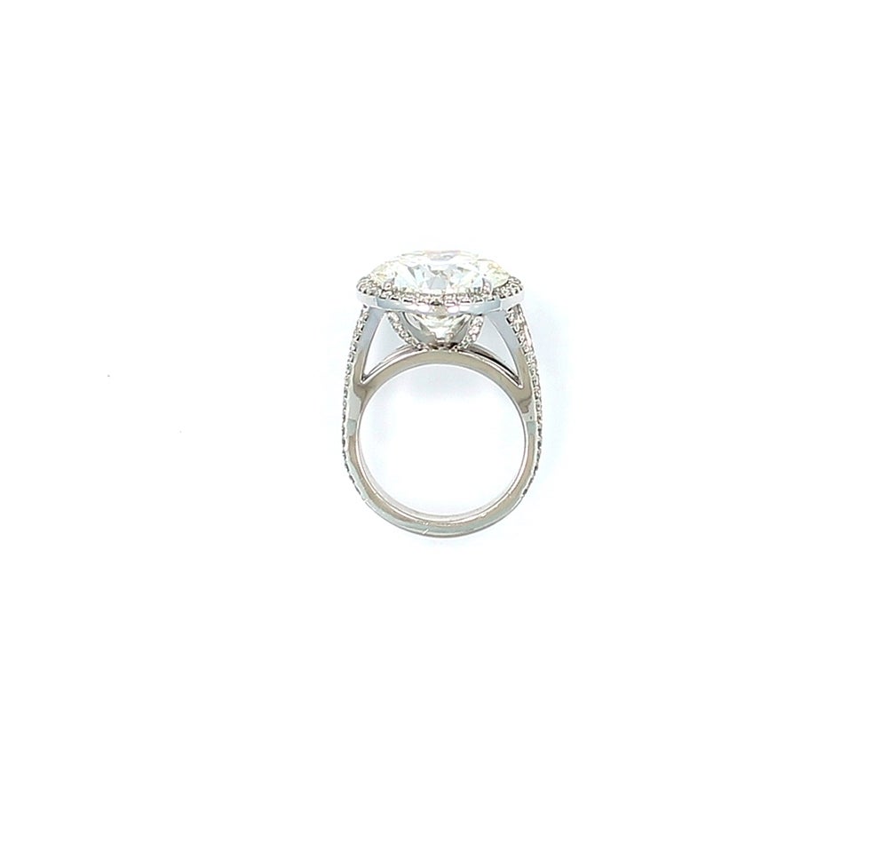 Modern 10.01 Carat EGL-US Cert Round Brilliant Diamond Platinum Engagement Ring For Sale