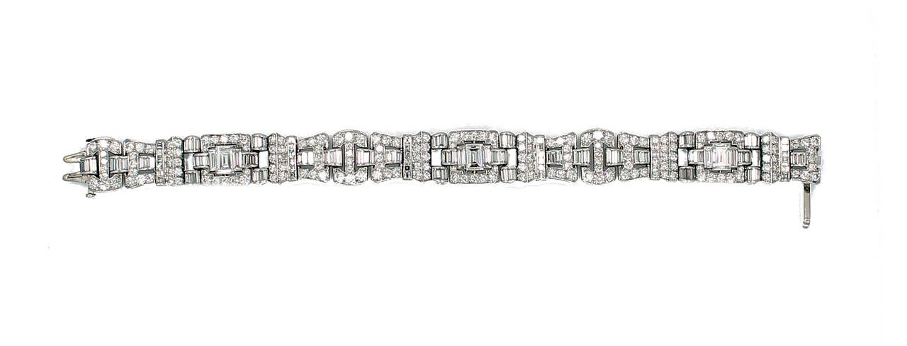 Art Deco Diamond Platinum Bracelet In Excellent Condition In Naples, FL