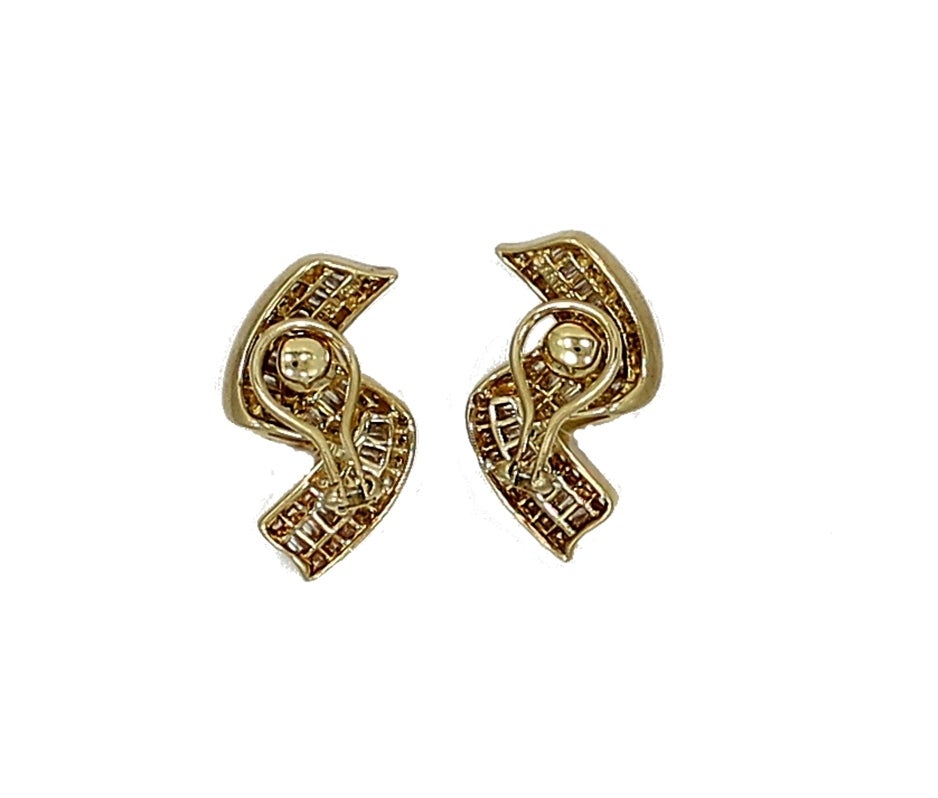 Charles Krypell Diamond gold Earrings In Excellent Condition For Sale In Naples, FL