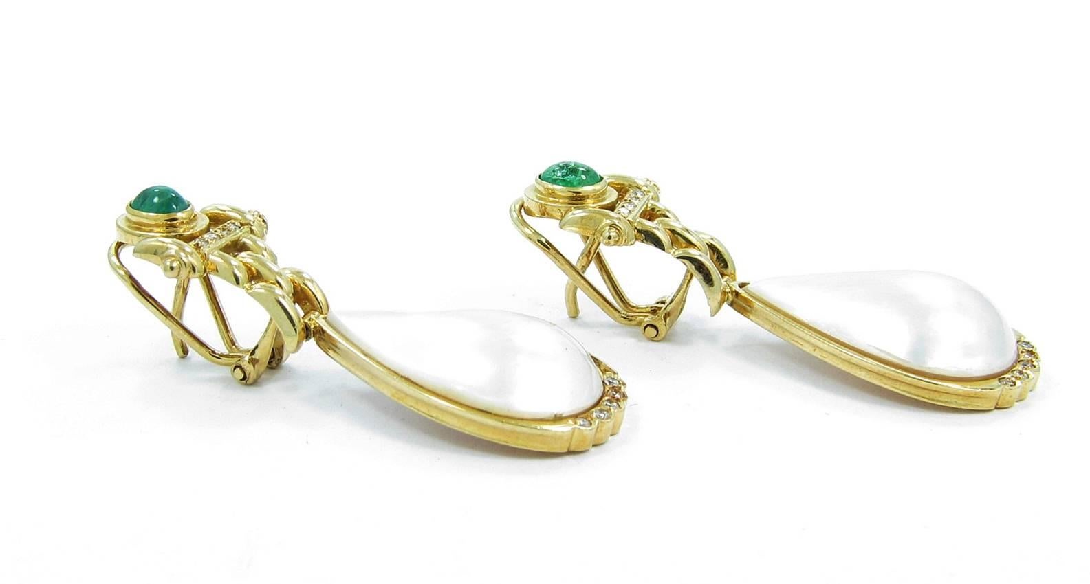 Mabe Pearl Emerald Diamond Gold Teardrop Earrings In Excellent Condition In Naples, FL