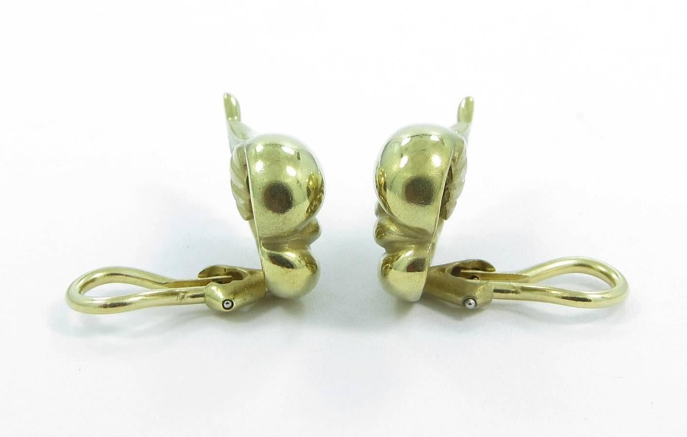 Kieselstein Cord Gold Angel Wing Clip On Earrings In Good Condition For Sale In Naples, FL