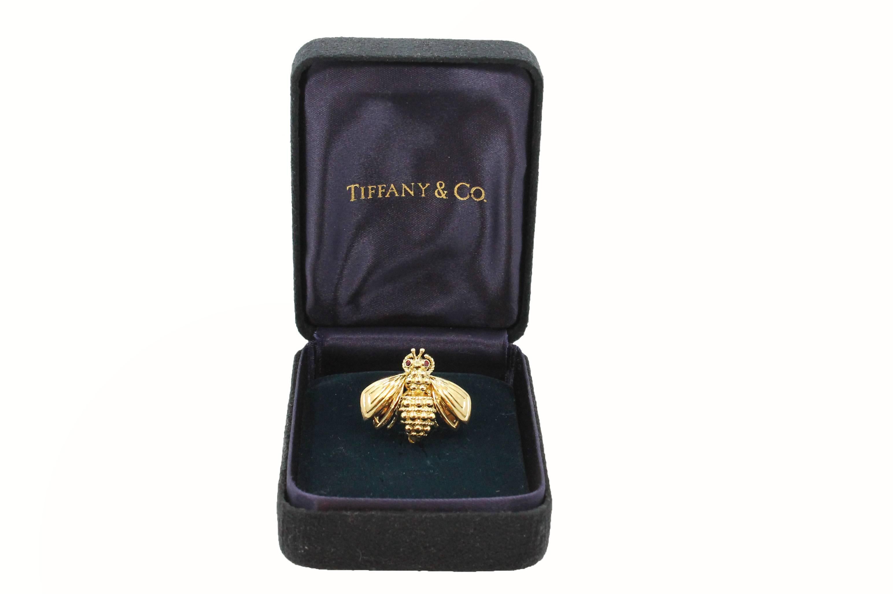 Women's Tiffany & Co. Bee Gold Pin For Sale
