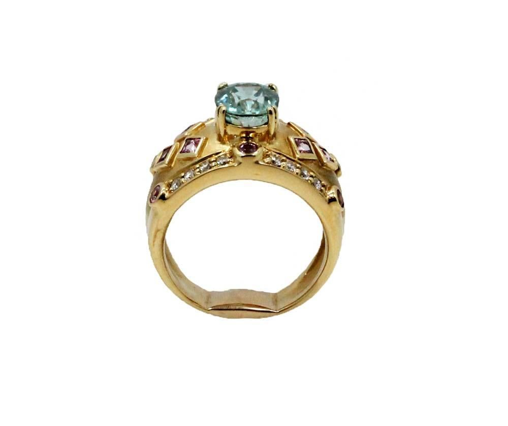  Aquamarine  Diamond Gold Ring In Excellent Condition For Sale In Naples, FL