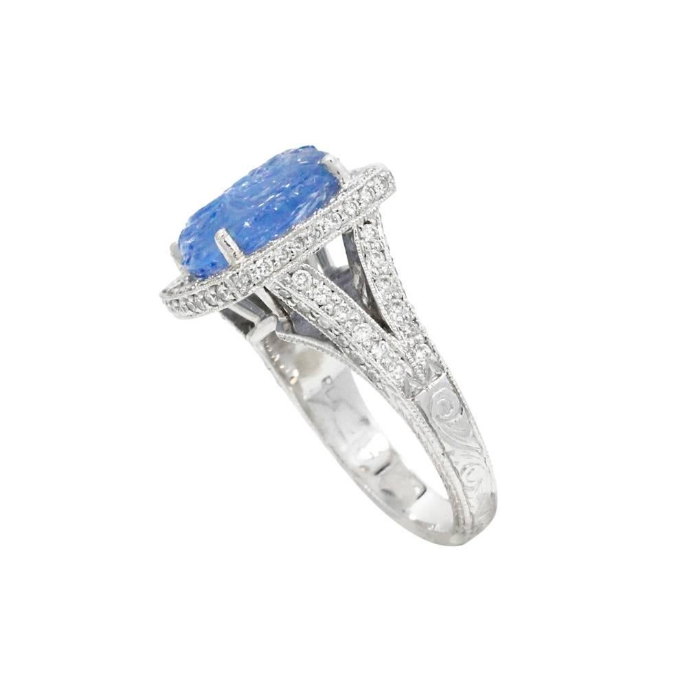 Carved Sapphire Diamond Platinum Ring In Excellent Condition For Sale In Naples, FL