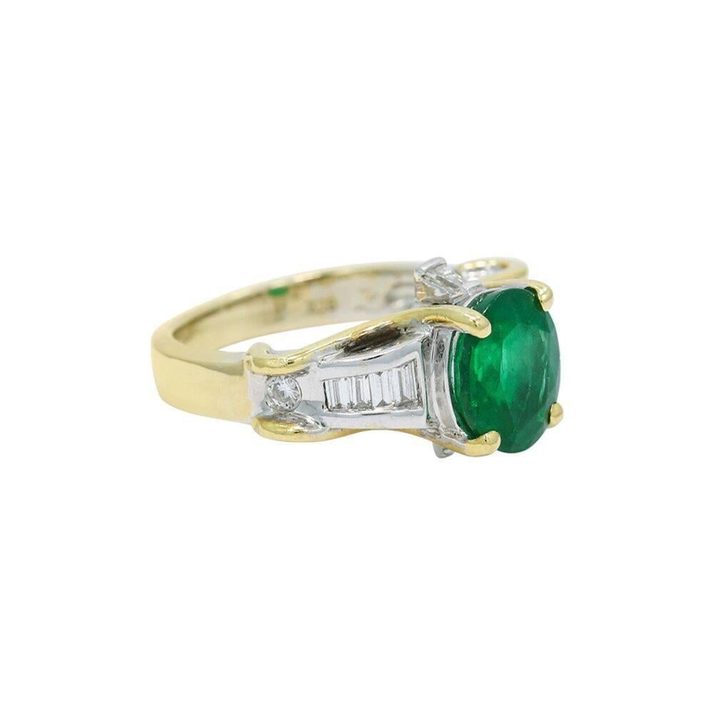 Women's or Men's 2.65 Carat Oval Emerald and  Diamond Engagement Ring For Sale