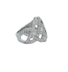 Round and Princess Cut Diamond White Gold Ring