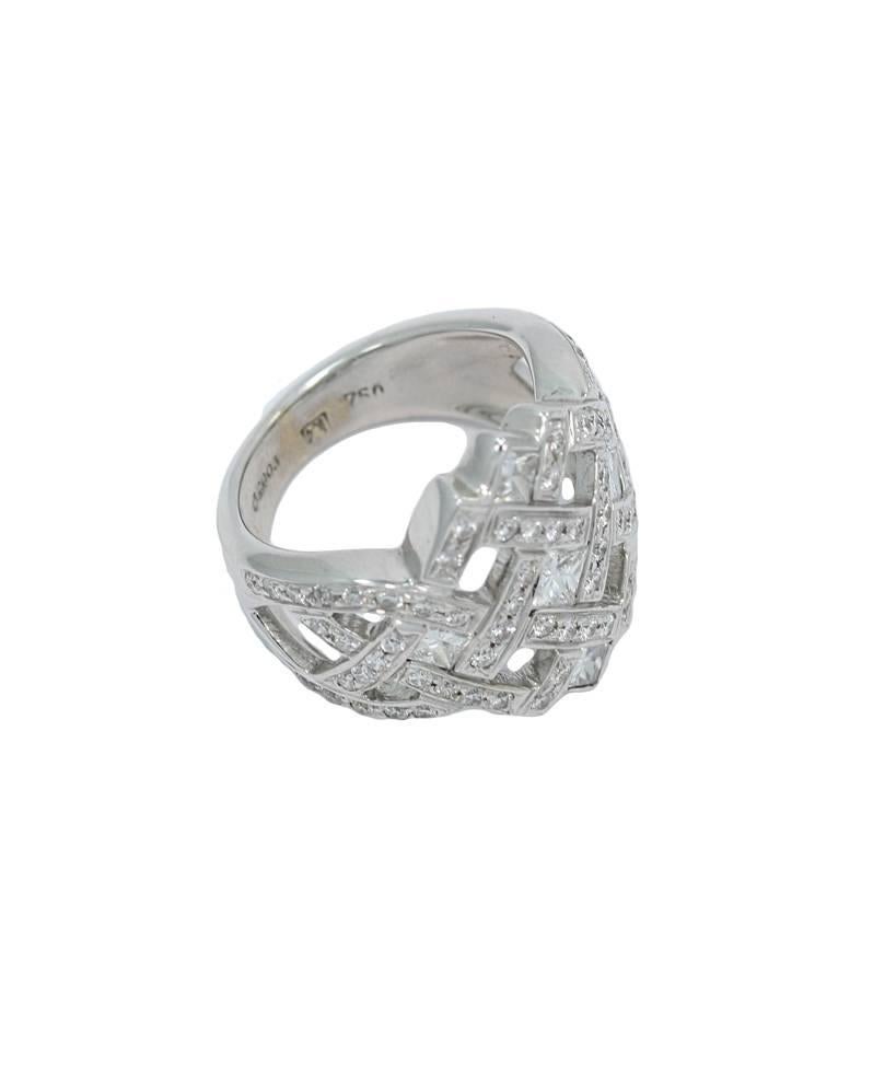 Women's or Men's Round and Princess Cut Diamond White Gold Ring For Sale