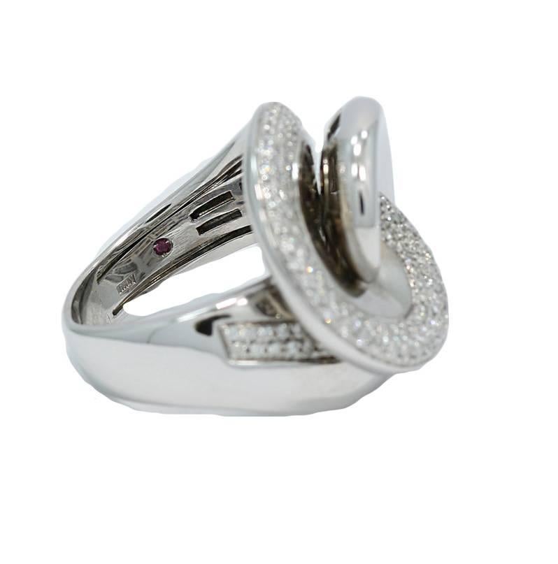 Roberto Coin White Gold Diamond Swirl Ring In Excellent Condition For Sale In Naples, FL