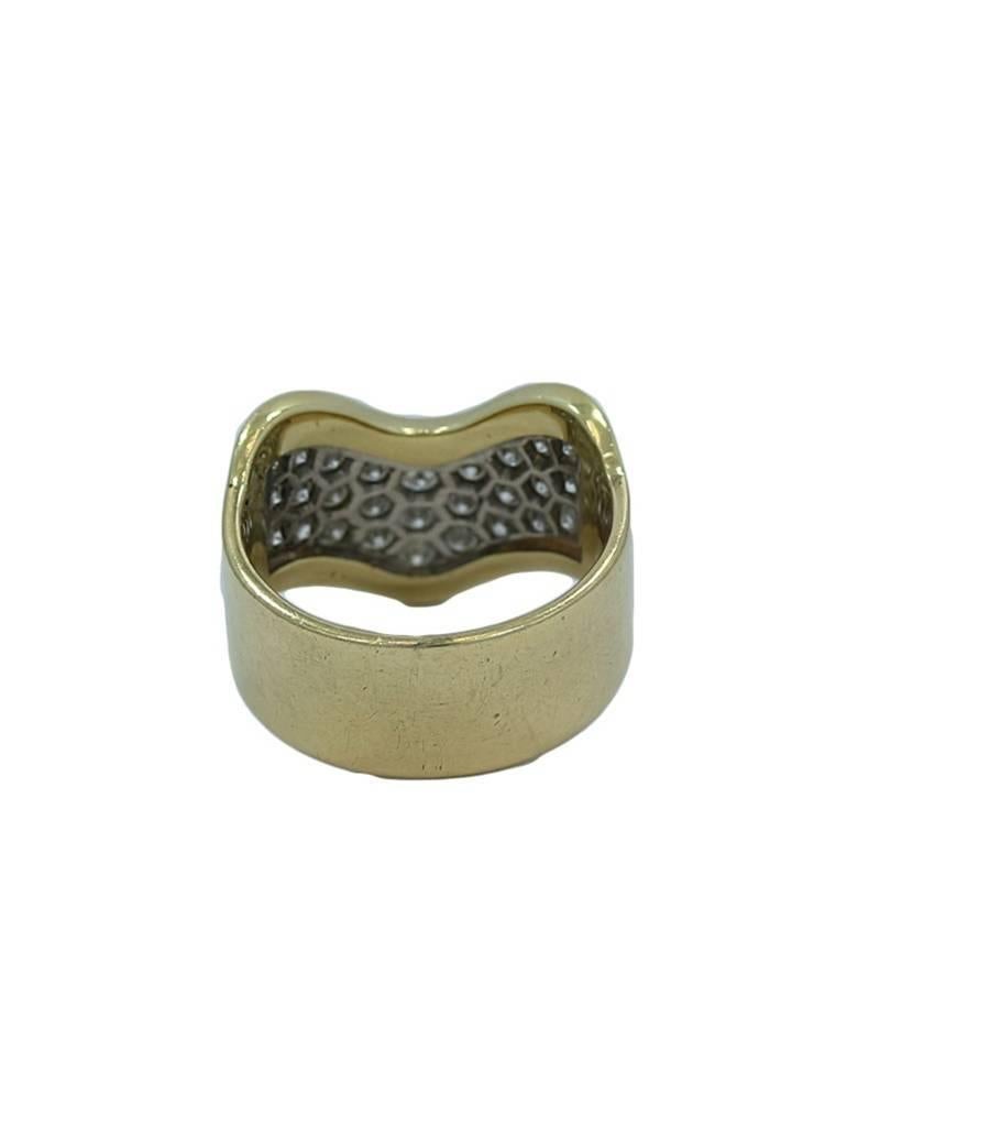 Diamond White and Yellow Gold V Shape Pave Ring In Excellent Condition For Sale In Naples, FL